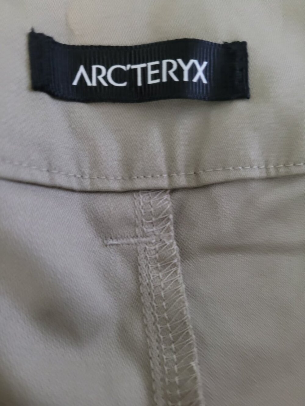 Arc’teryx Women’s Khaki Straight Leg Crop Pants Trim Fit Size 12 NWOT - Picture 7 of 9